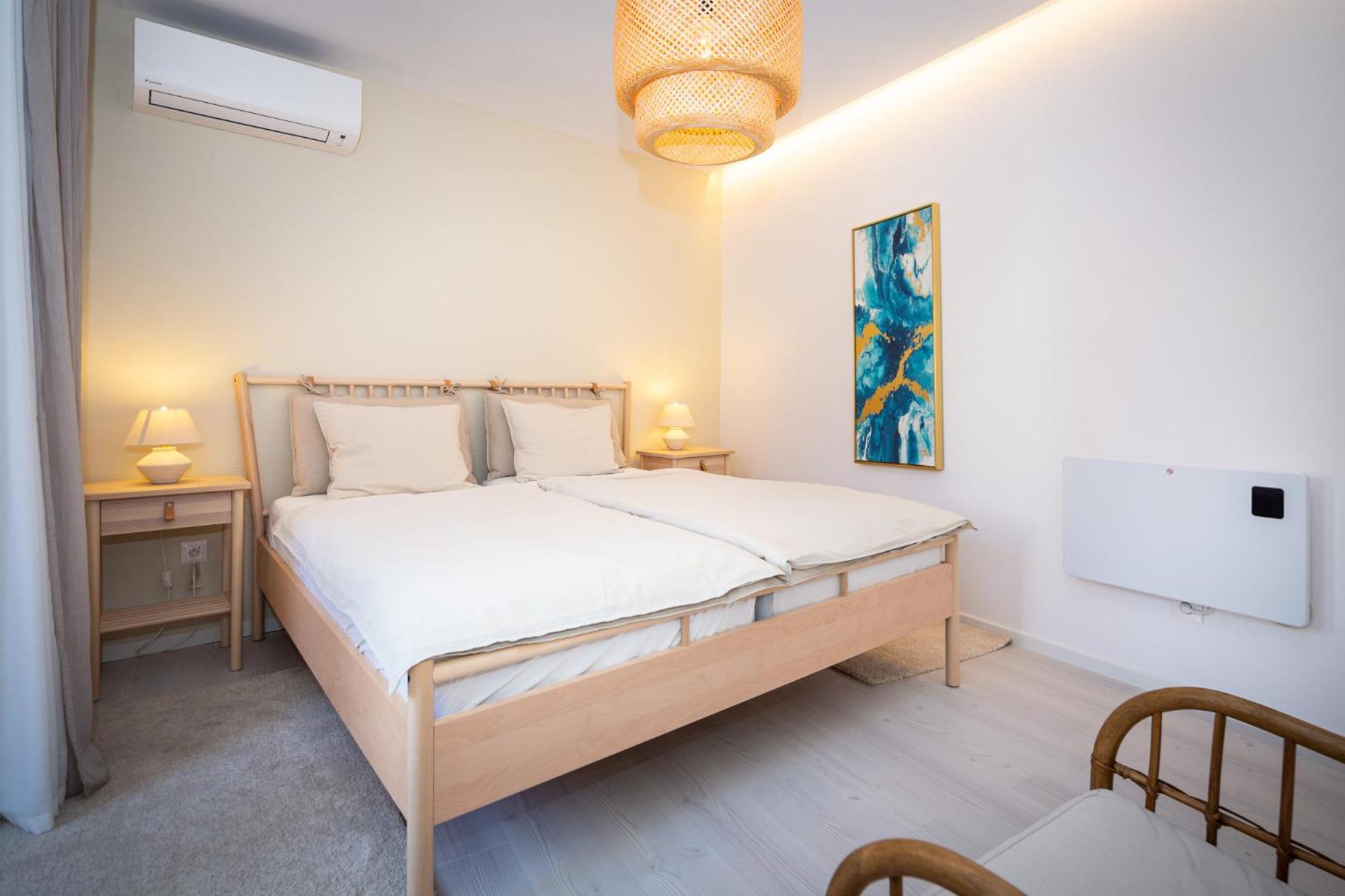 Rubini - Modern Apartment In The Heart Of Old روفينج المظهر الخارجي الصورة